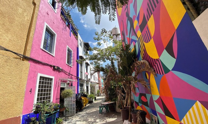 Churubusco House | Sustainable 3 Bedroom Home - Casa Vecindad Murales