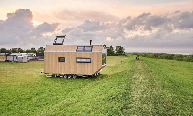 Wangerland House | Sustainable & climate-neutral accommodation in the Green Tiny House Pioneer with sea view