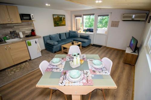 Plovdiv Center Apartment | Swan7 Studios