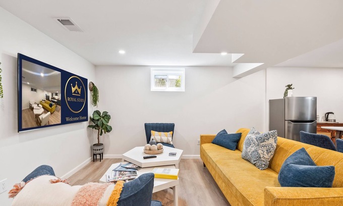 St. Louis Park House | Swanky 1BDR, SpaShower, SuperClean, Fully Stocked,By WestEnds in St. Louis Park!