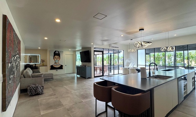 Desert Wind Villa | Swanky Scottsdale 3/2: Zen Garden, Glow Up Room, Speakeasy; Minutes to Kierland