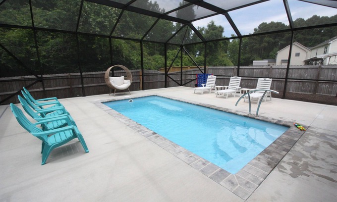 Swansboro House | Swansboro Place: Temp-Controlled Screened Pool & Game Room