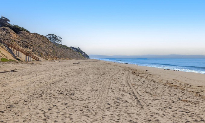La Selva Beach House | Sweeping Bay & Ocean Views Sand Dollar Beach Home w/Expansive Deck
