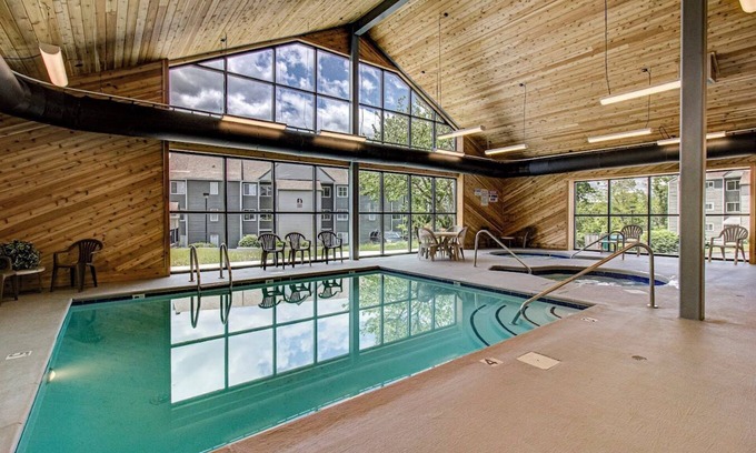 Chalet Village Condo | Sweeping Views Of GSMNP/Indoor Pool & Hot Tub