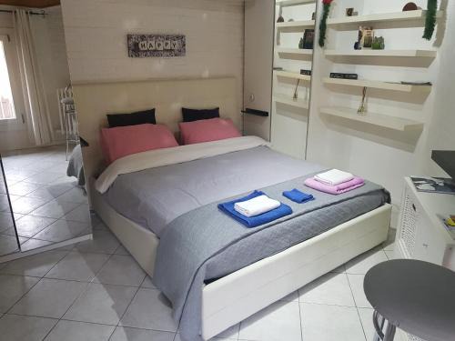 San Donato-San Vitale Apartment | Sweet Apartment Suite Castelmerlo