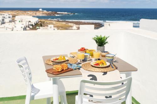 Caleta de Caballo Apartment | Sweet Caleta
