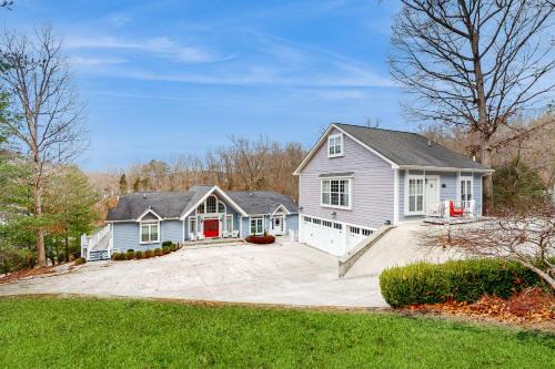 La Follette House | Sweet Cheeks