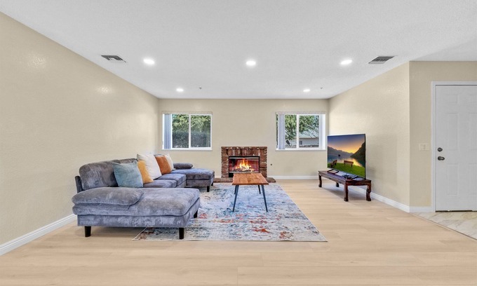 El Monte House | Sweet Escape · Universal + LA Main Attractions!