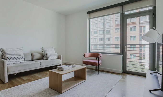 Navy Yard Apartment | Sweet Navy Yard 1BR w/Gym, Balcony, W/D, Doorman & A/C, by Blueground