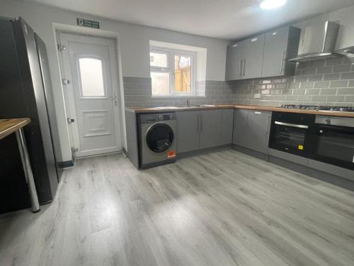 Ashton-under-Lyne Bed & Breakfast | Sweet Sensation SQ 11