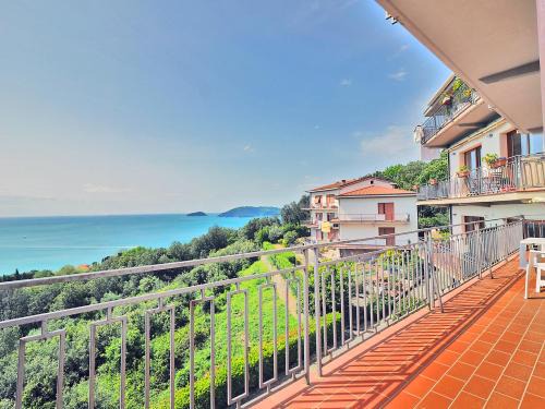 San Terenzo Apartment | Sweet View Blue Of Patty