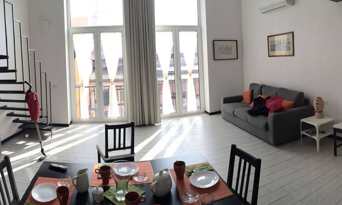 Quartieri Spagnoli House | SweetHomeToledo Historical Center