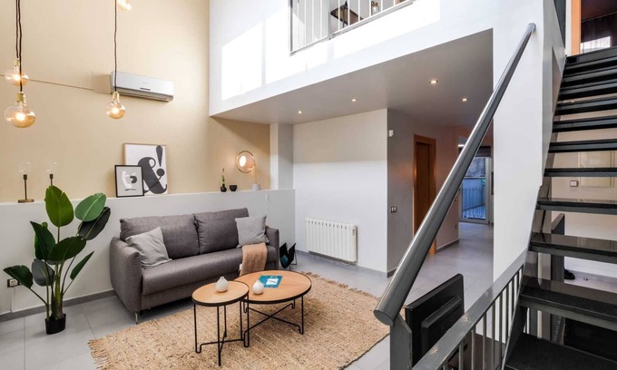 Hostafrancs Apartment | Sweett | Callao II - Four Bedroom Apartment, Sleeps 8