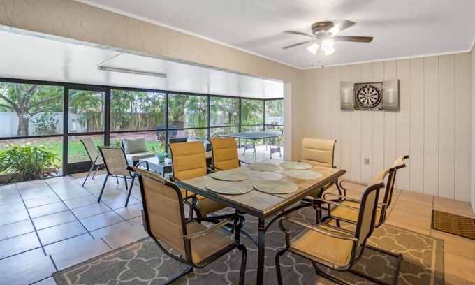 South Gate Ridge House | Swift Retreat in the heart of Sarasota!