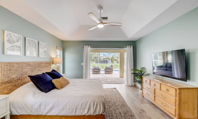 Broadmoor House | Swim All Winter: South-Facing Heated Pool & Luxe Family Escape!