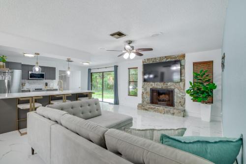 Crystal River House | Swim and Hike Crystal River Retreat with Yard!