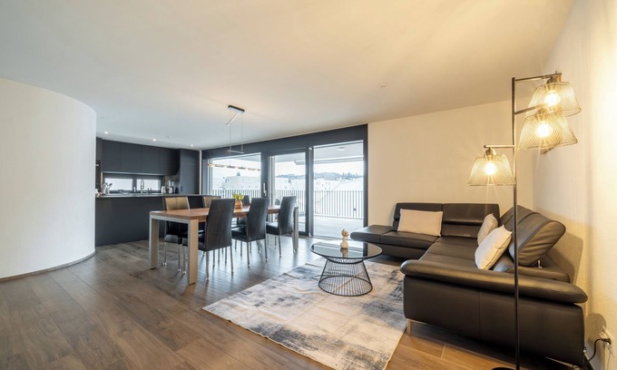 Menziken Apartment | Swiss Living - High-Tech Kitchen, 1G WiFi, Balcony