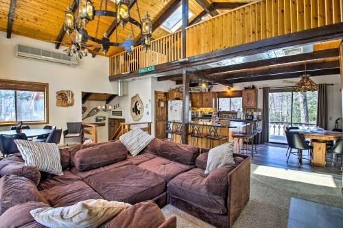 Jackson House | Swiss-Style Chalet with Fireplace - Near Story Land!
