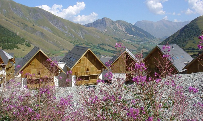Saint-Sorlin-d'Arves Condo | Sybelles Ski Area | Sleeps 4 | Slope-side Comfort