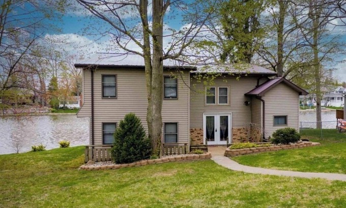 Rome City House | Sylvan Lake House 5-BR 4-BA Full Kit., 2 Pier spaces