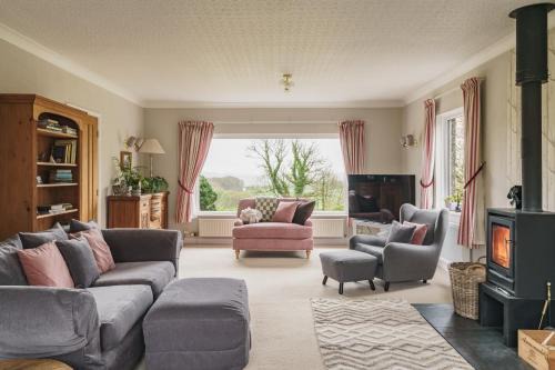 Kendal Villa | Sylvan Wood, gorgeous views
