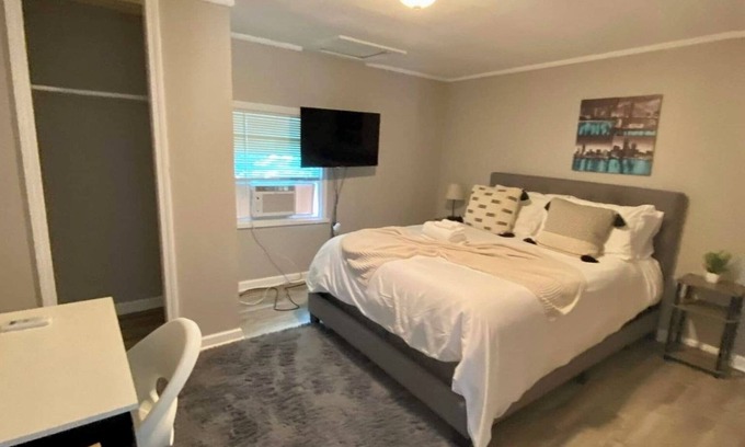 Syracuse House | Syracuse Getaway Your Home Away from Home