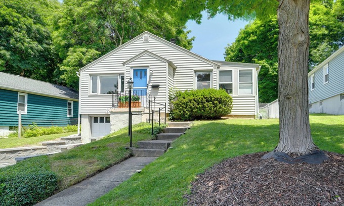Eastside House | Syracuse Home w/Fenced Yard < 1 Mi to Westcott St
