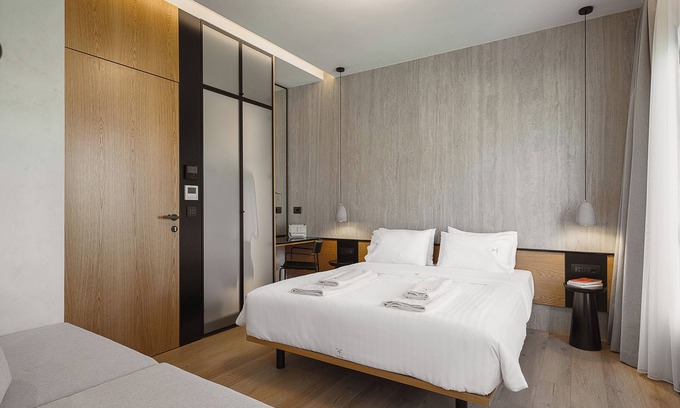 Old Town Apartment | T Suite -Luxury Retreat in the Heart of Chania Old Town