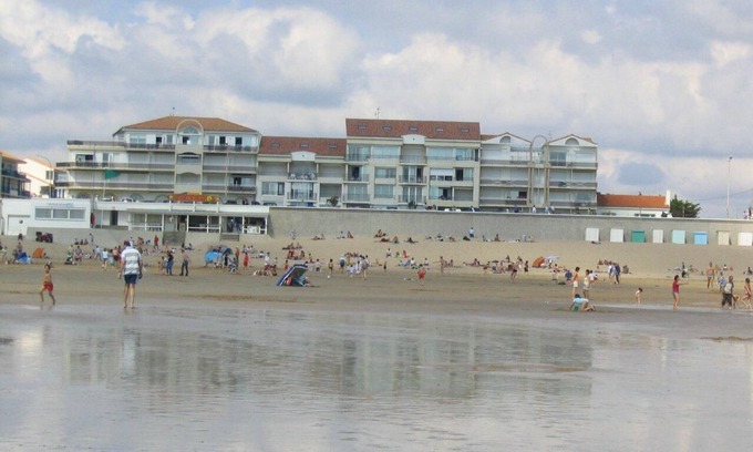 Saint-Hilaire-de-Riez Apartment | T2 apartment facing the ocean - Esplanade St Jean de Monts