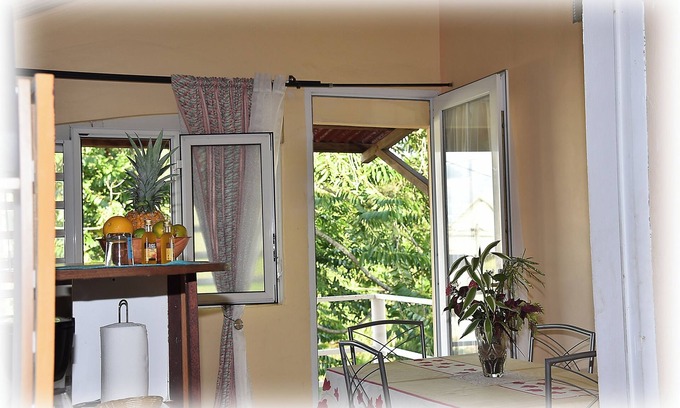 Saint-Joseph Apartment | T2 Apartment Countryside View