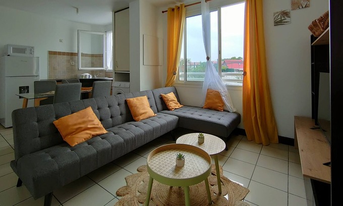 Sainte Marie Apartment | T2 apartment - Sainte-Marie - 10 min from the airport