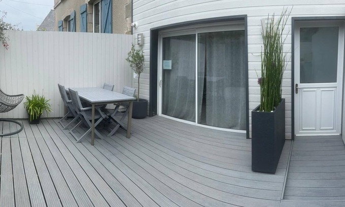 Perros-Guirec Apartment | T2 label 2*near downtown, shops and beaches