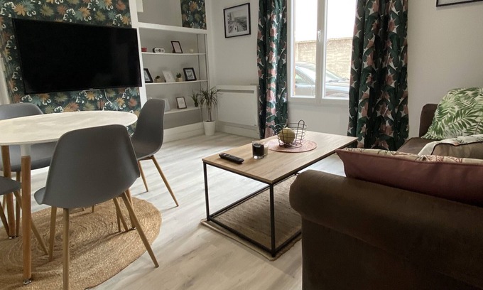 Saint-Julien-les-Villas Condo | T2 quiet area