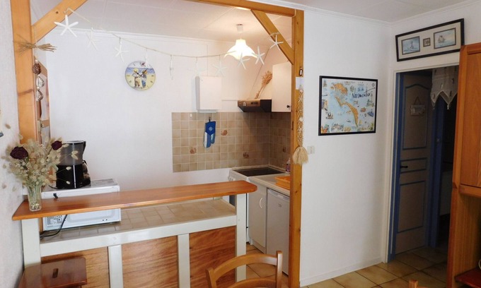 Saint-Hilaire-de-Riez Apartment | T2 with veranda and small courtyard Ground floor Plage des Becs