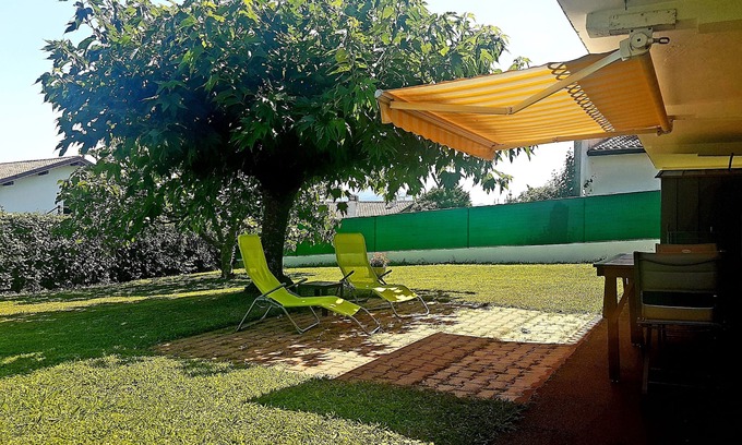 Saint-Jean-de-Luz House | T3 apartment in Villa Garden apartment - 4 Pers. - 2 bedrooms - 1 Km from the beach