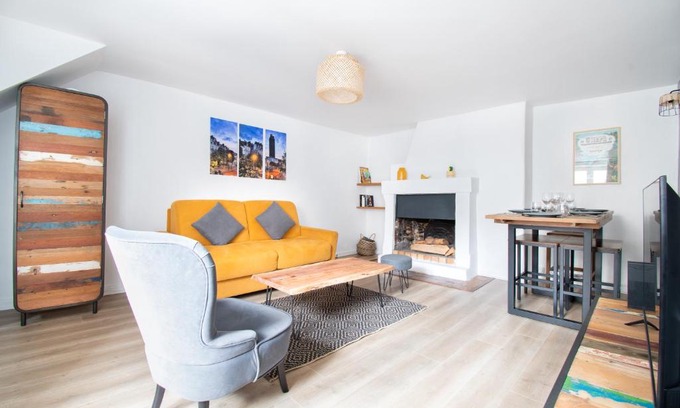 Decre-Cathedrale Apartment | T3 Duplex de charme au cœur du quartier historique
