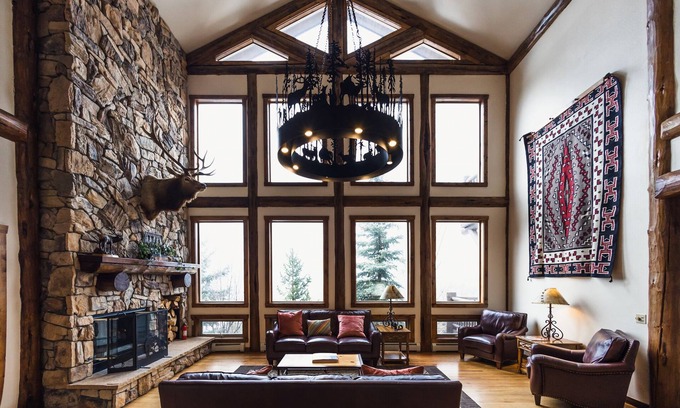 Estes Park Hotel | Taharaa Mountain Lodge