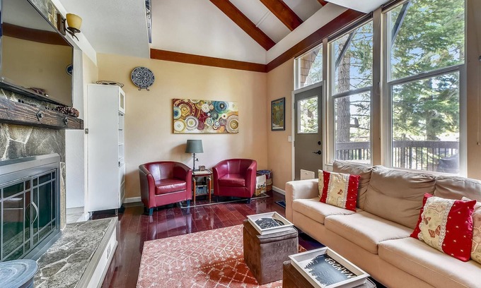 Dollar Point Condo | Tahoe City Getaway Condo