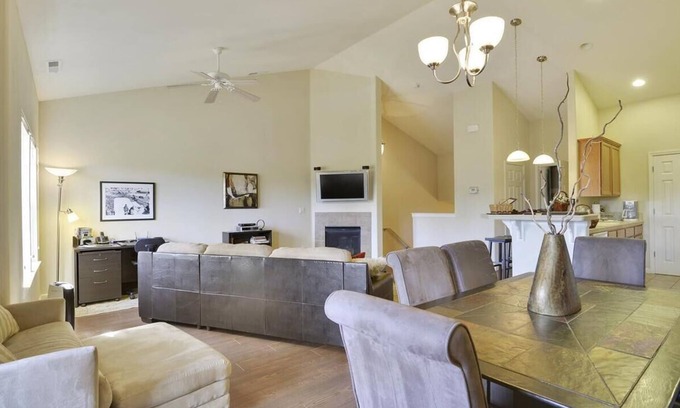 Truckee House | Tahoe Stoneridge *Near Downtown*