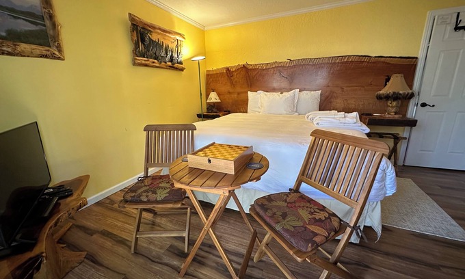 Carnelian Woods Bed & Breakfast | TaHome: Cozy, Private 2BR Hotel-Style Suite Nestled in Nature next to Lake Tahoe