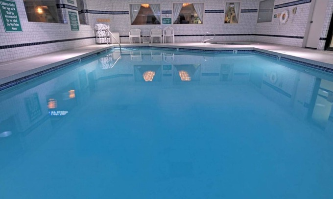 Nampa Hotel | Take An Amazing Vacation! FREE Parking and Indoor Pool, Near Boise Art Museum!