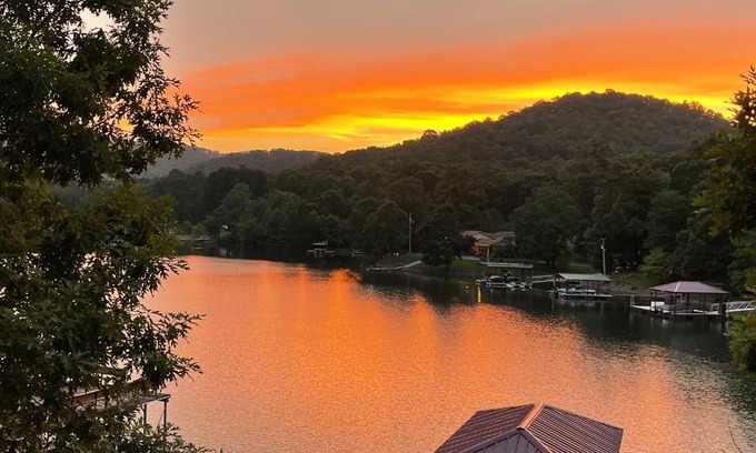 Hiawassee House | Talend Place on Lake Chatuge