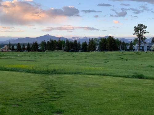 Pagosa Springs Villa | TALISMAN AMAZING VIEWS Walk to Uptown Sleeps 4