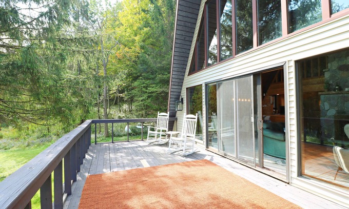 Little Valley House | Tall Pines