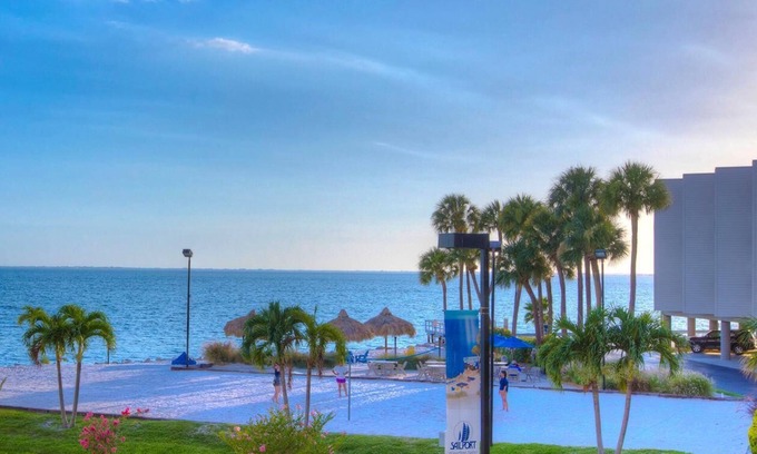 Rocky Point Condo | Tampa Bay 1BR - Pool, Balcony & Beach Access
