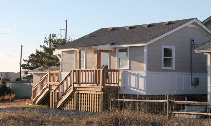 Nags Head House | Tandem Cottage: Cozy Coastal Cottage, Short Walk to the Sand!