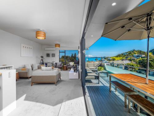 Russell House | Tapeka View