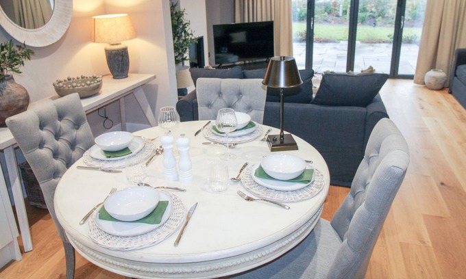 Wing Cottage | Tarn End Cottage 2, Talkin Tarn - a cottage that sleeps 4 guests in 2 bedrooms