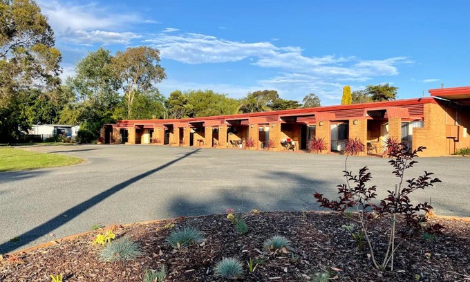 Yarram Hotel | Tarra Motel Yarram
