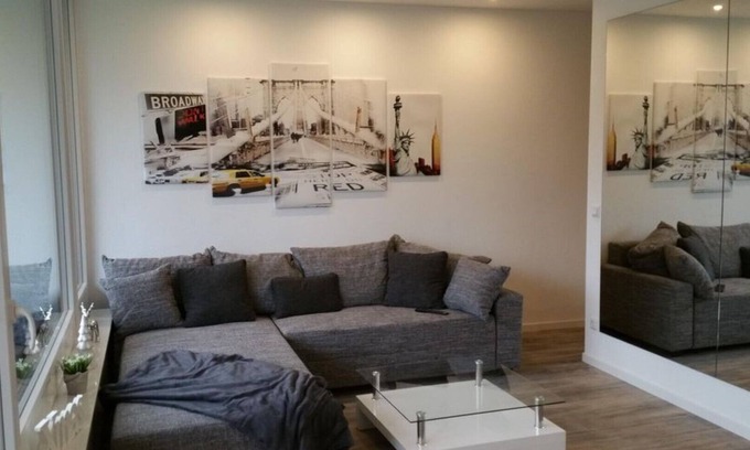 Hochheide Apartment | Tasteful bright apartment incl. Wlan modern equipment